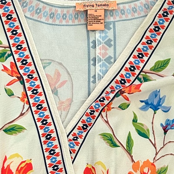Anthropologie Flying Tomato Floral Embroidered Top Medium - Picture 8 of 8